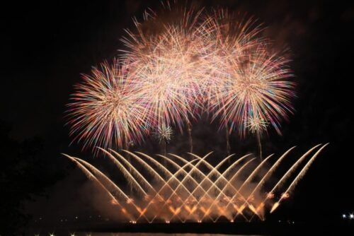 Ise-Shrine-Dedication-Fireworks-Festival-in-Ise-Japan