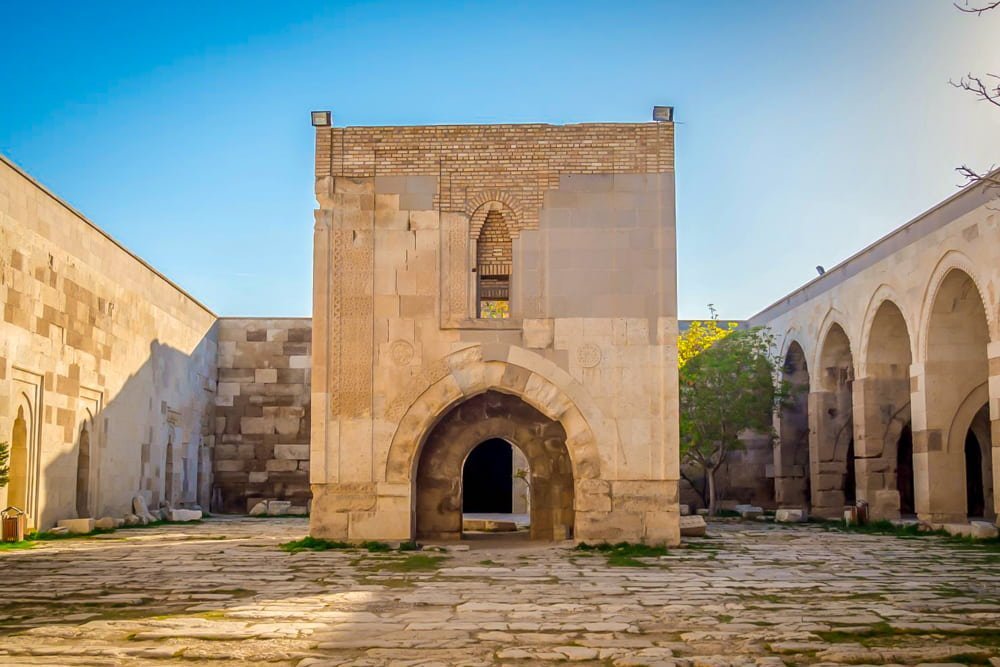 Feature Image - Sultanhani Caravanserai in Sultanhani, Aksaray, Turkey