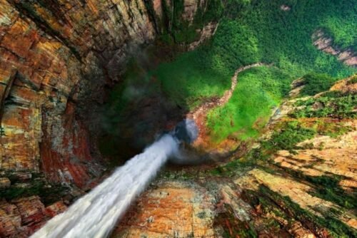 Feature image Angel Waterfall (SaltoAngel) in Canaima, Venezuela